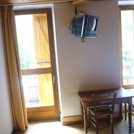 Le Relais Du Lac Le Lauzet-Ubaye Екстериор снимка